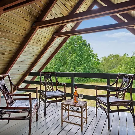 Authentic And Cosy On A Large Natural Plot Close To The Child-friendly Bonnerup And The Charming Fishing Harbour Nyaraló