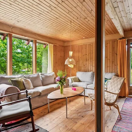 Older Near Bonnerup Strand, Holiday home *