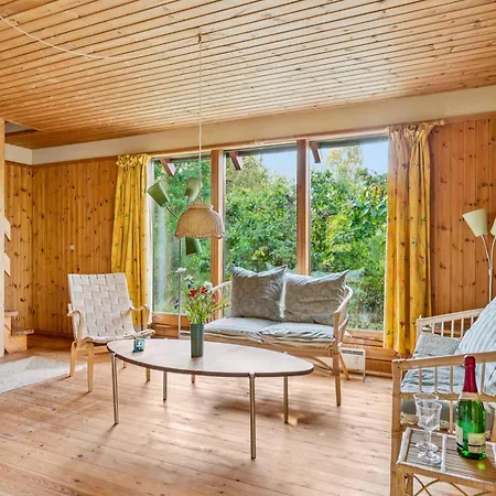 Casa vacanze Authentic And Cosy On A Large Natural Plot Close To The Child-friendly Bonnerup And The Charming Fishing Harbour *