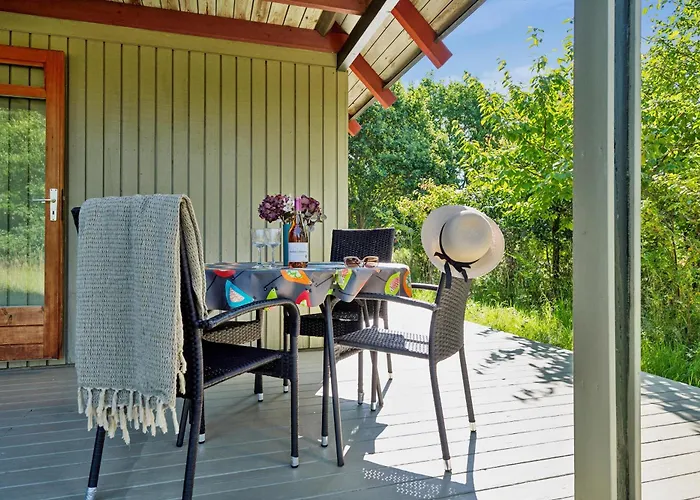 Authentic And Cosy On A Large Natural Plot Close To The Child-friendly Bonnerup And The Charming Fishing Harbour *