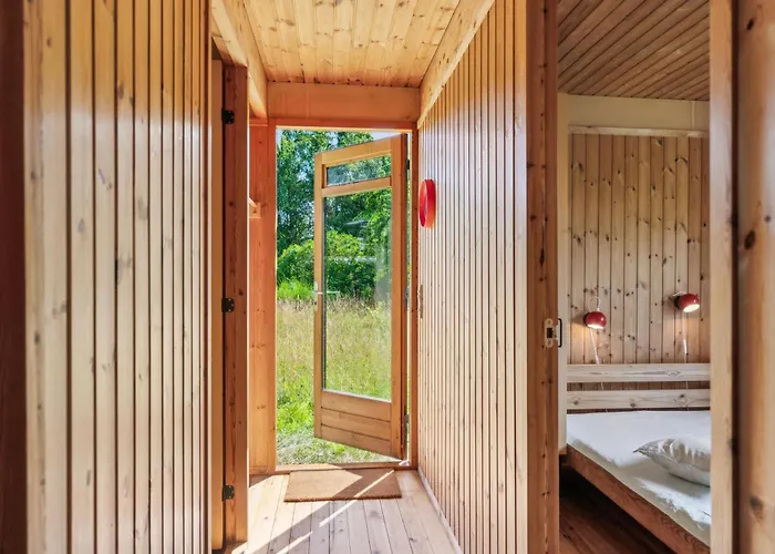 Authentic And Cosy On A Large Natural Plot Close To The Child-friendly Bonnerup And The Charming Fishing Harbour Nyaraló