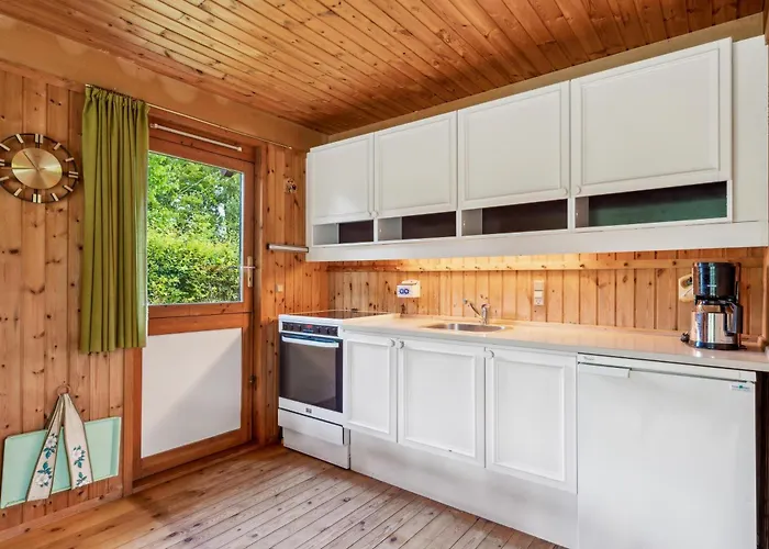 Nyaraló Authentic And Cosy On A Large Natural Plot Close To The Child-friendly Bonnerup And The Charming Fishing Harbour Glesborg